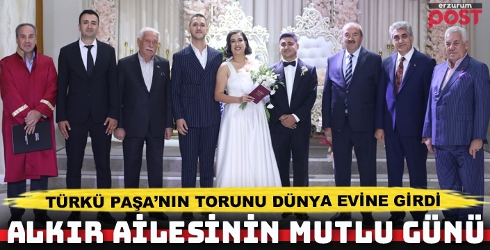 Türkü Paşa'nın torunu dünya evine girdi